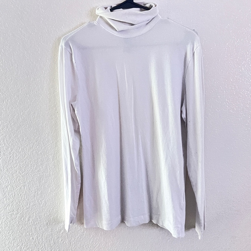 White turtle neck